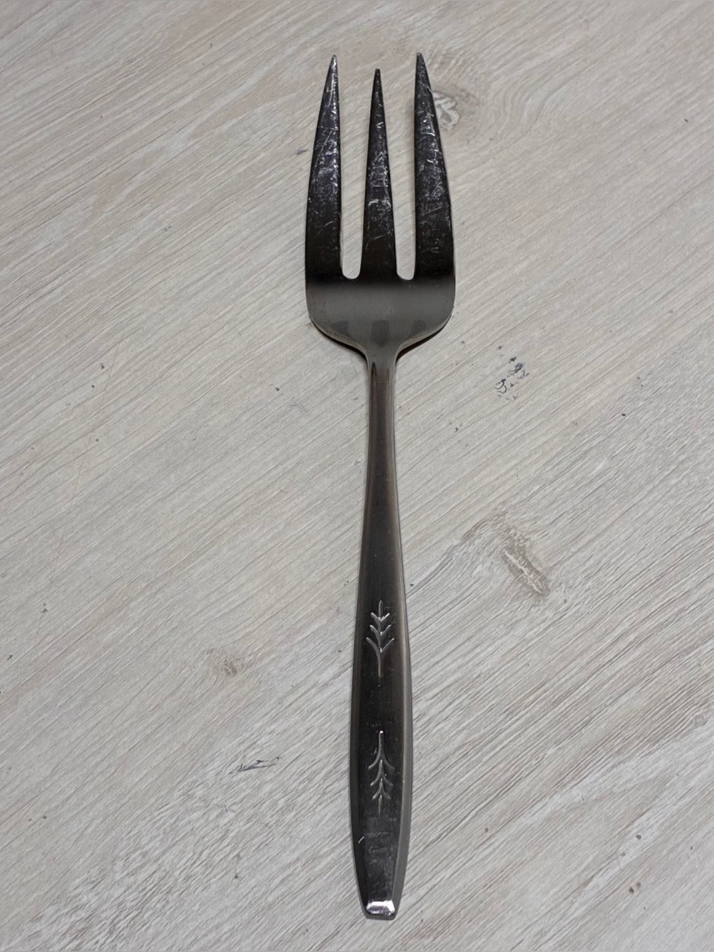 Vintage Ekco Eterna Leaf Sprig Atomic Cold Meat Serving Fork Japan MCM 60s
